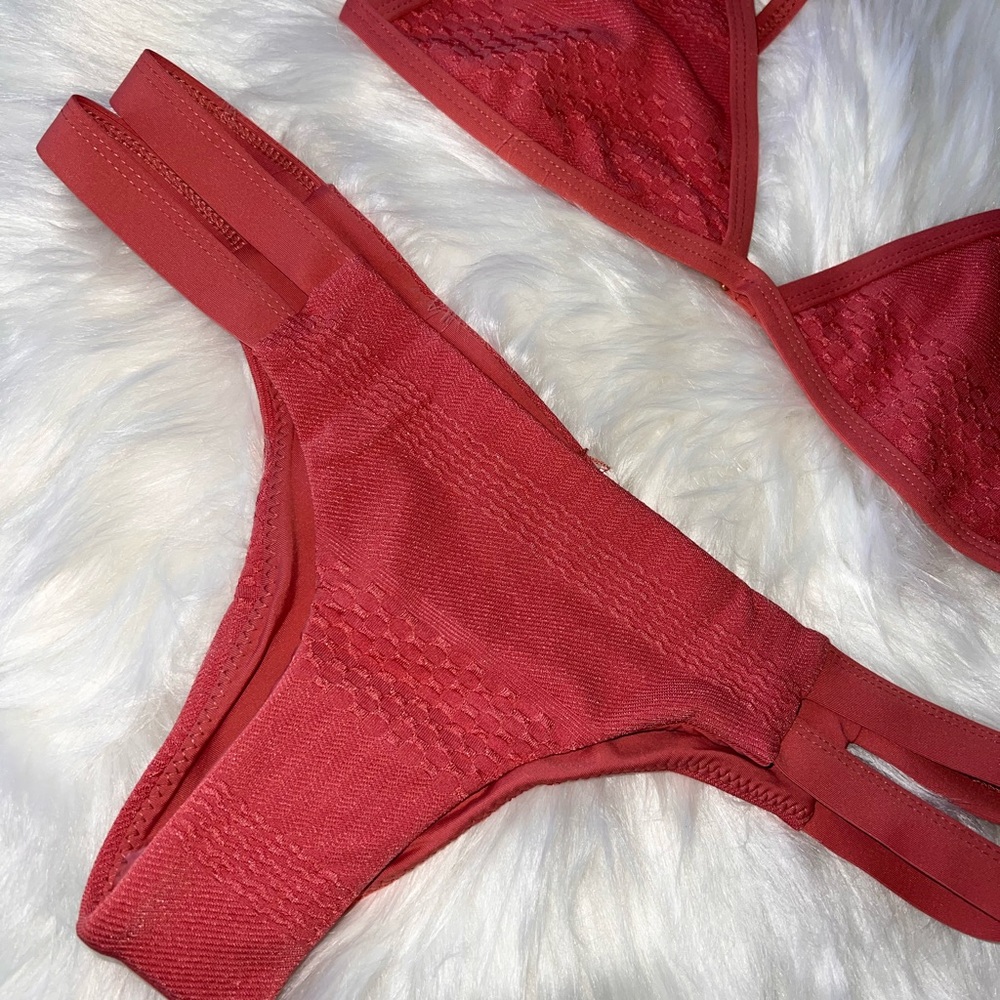 Tavik Red Ribbed Bikini Set with Triangle Top - Picture 4 of 9